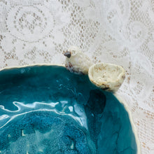 Load image into Gallery viewer, Bird Pinch Pot
