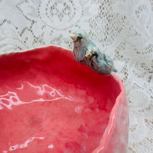 Load image into Gallery viewer, Bird Pinch Pot
