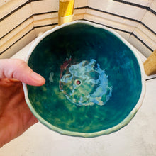Load image into Gallery viewer, Pinch Pot Planter
