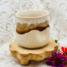 Load image into Gallery viewer, Thumb Cup
