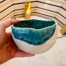 Load image into Gallery viewer, Pinch Pot Planter
