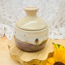 Load image into Gallery viewer, Lidded Pot *ugly under lid
