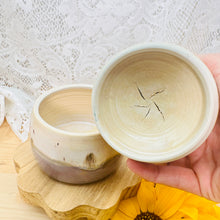 Load image into Gallery viewer, Lidded Pot *ugly under lid
