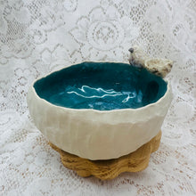 Load image into Gallery viewer, Bird Pinch Pot
